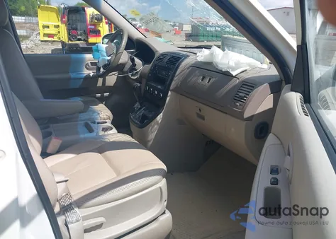 2005 Kia Sedona Ex/Lx z USA, uszkodzony, nr VIN KNDUP132156732142